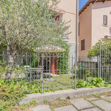 Casa Degli Artisti アパート *