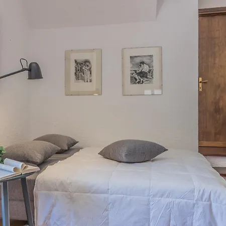 Casa Degli Artisti * ヴァレンナ
