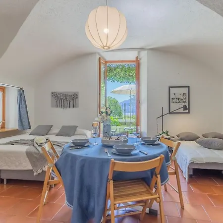 Casa Degli Artisti Apartamento Varenna